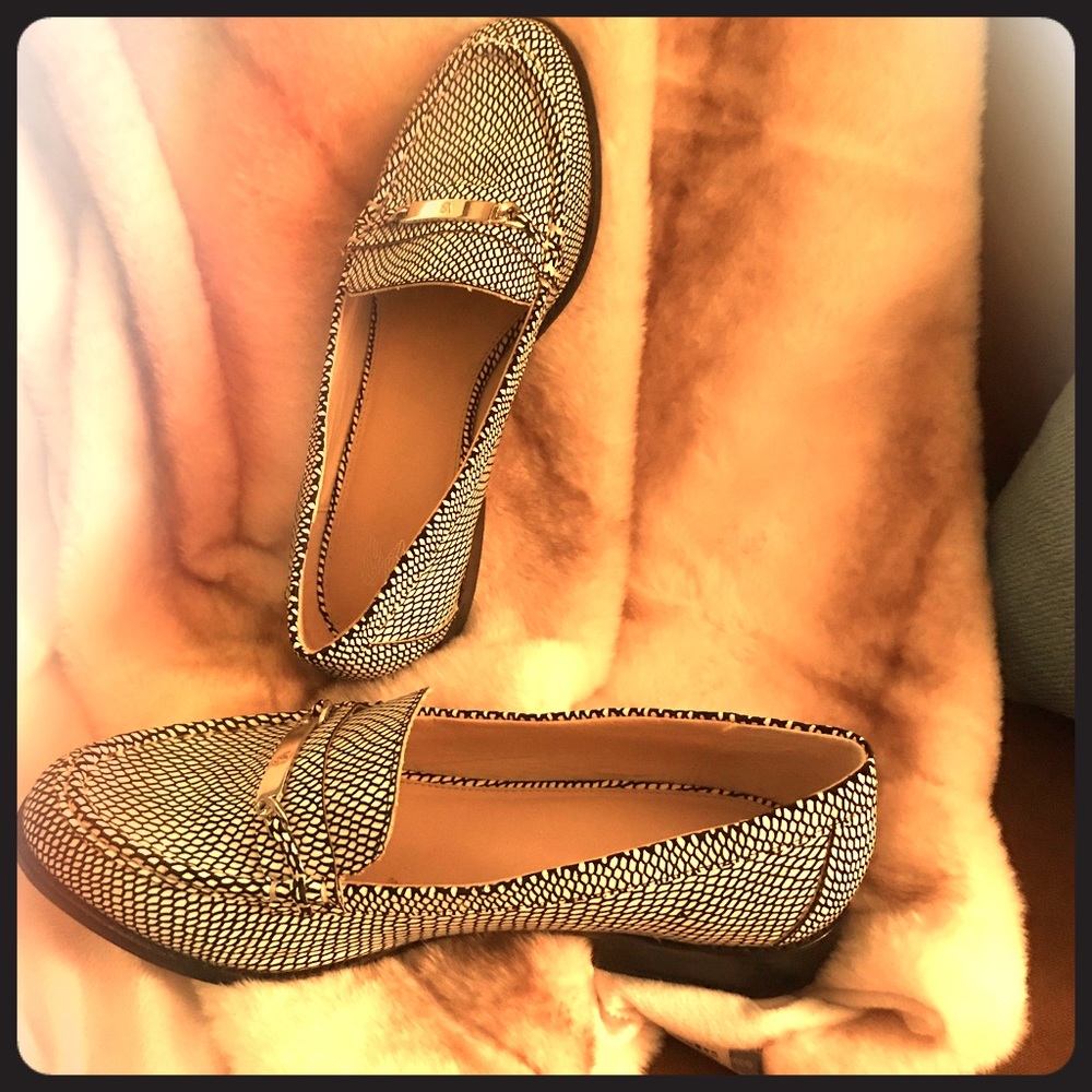 VS by Victoria’s Secret snakeskin loafers